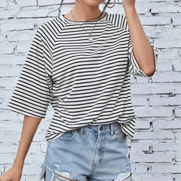 Tops - Preppy Raglan Sleeve Striped Print Tee shirt black white